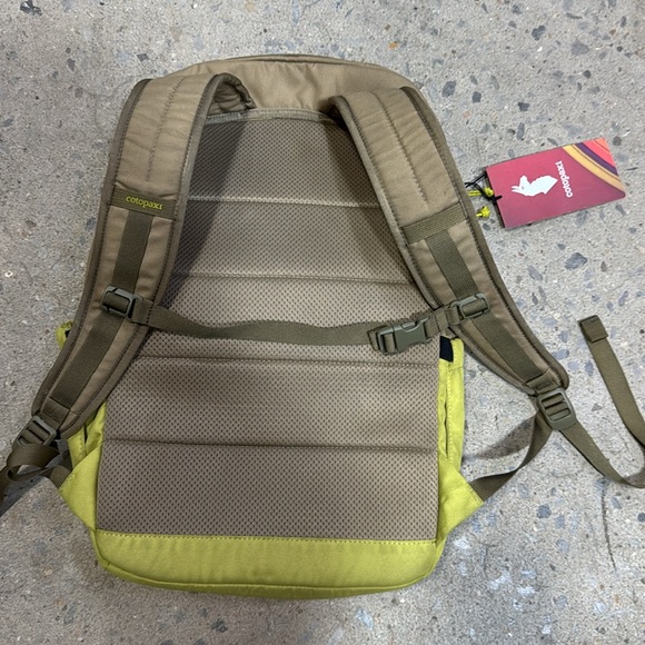 Chiquillo 30L Cada Dia Desert/Lemongrass $110 - Picture 2 of 4